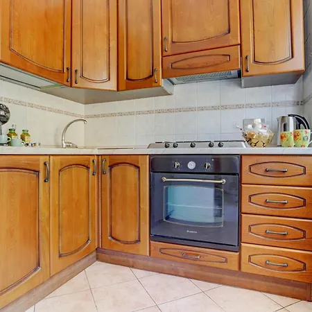 Vatican Doria 64 - And Apartment *