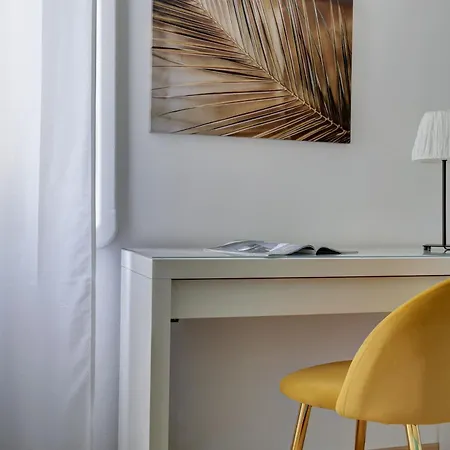 Vatican Doria 64 - And Apartment